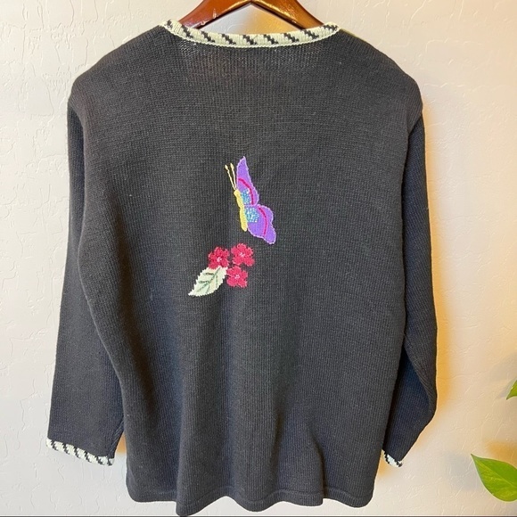 Handknit Vintage Butterflies and flowers beaded cardigan, handknit, cotton/wool - Picture 4 of 13